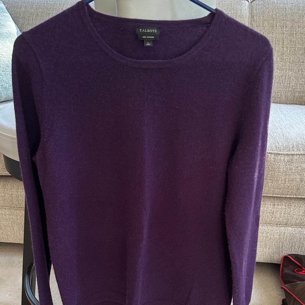LIKE NEW!! CASHMERE!! Talbots CASHMERE Rich Plum Crew Neck Sweater